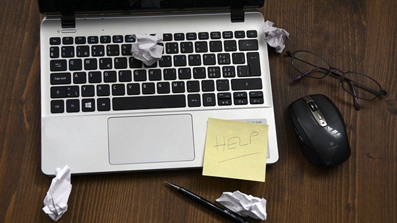 sintirisi-laptop &Sigma;&upsilon;&nu;&tau;ή&rho;&eta;&sigma;&eta; Laptop