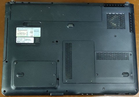LAPTOP-HP-PAVILLION-DV9500-3