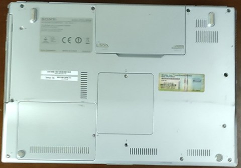 LAPTOP-SONY-VAIO-PCG-381M-3