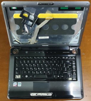 LAPTOP-TOSHIBA-A300-15C-2