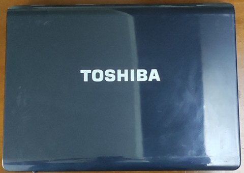 LAPTOP-TOSHIBA-SATELLITE-A200-1AE