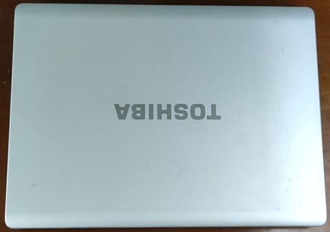 LAPTOP-TOSHIBA-SATTELITE-L300