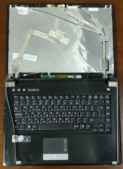 LAPTOP-CLEVO-M765SU-2