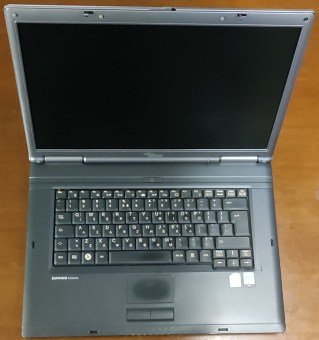 LAPTOP-FUJITSU-SIEMENS-ESPRIMO-MOBILE-V5535-2